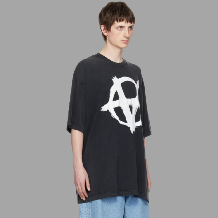 VETEMENTS Black Reverse Anarchy T-Shirt