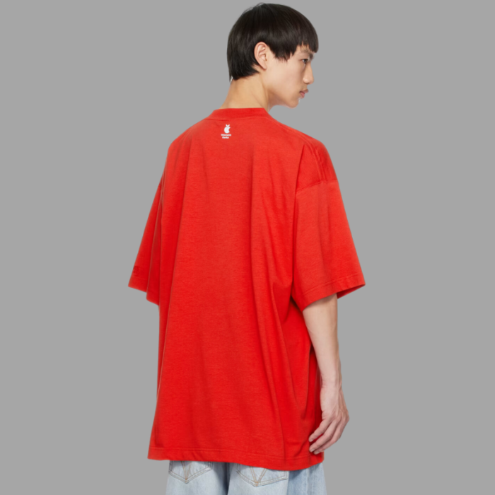 VETEMENTS Red 'Don't Ask Me Anything' T-Shirt