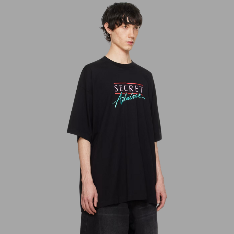 VETEMENTS Black ‘Secret Admirer’ T-Shirt