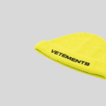 VETEMENTS logo-embroidered merino beanie